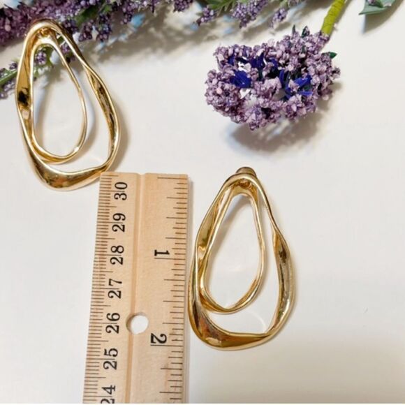 Zara geo shape earrings in gold #659 - Picture 6 of 7